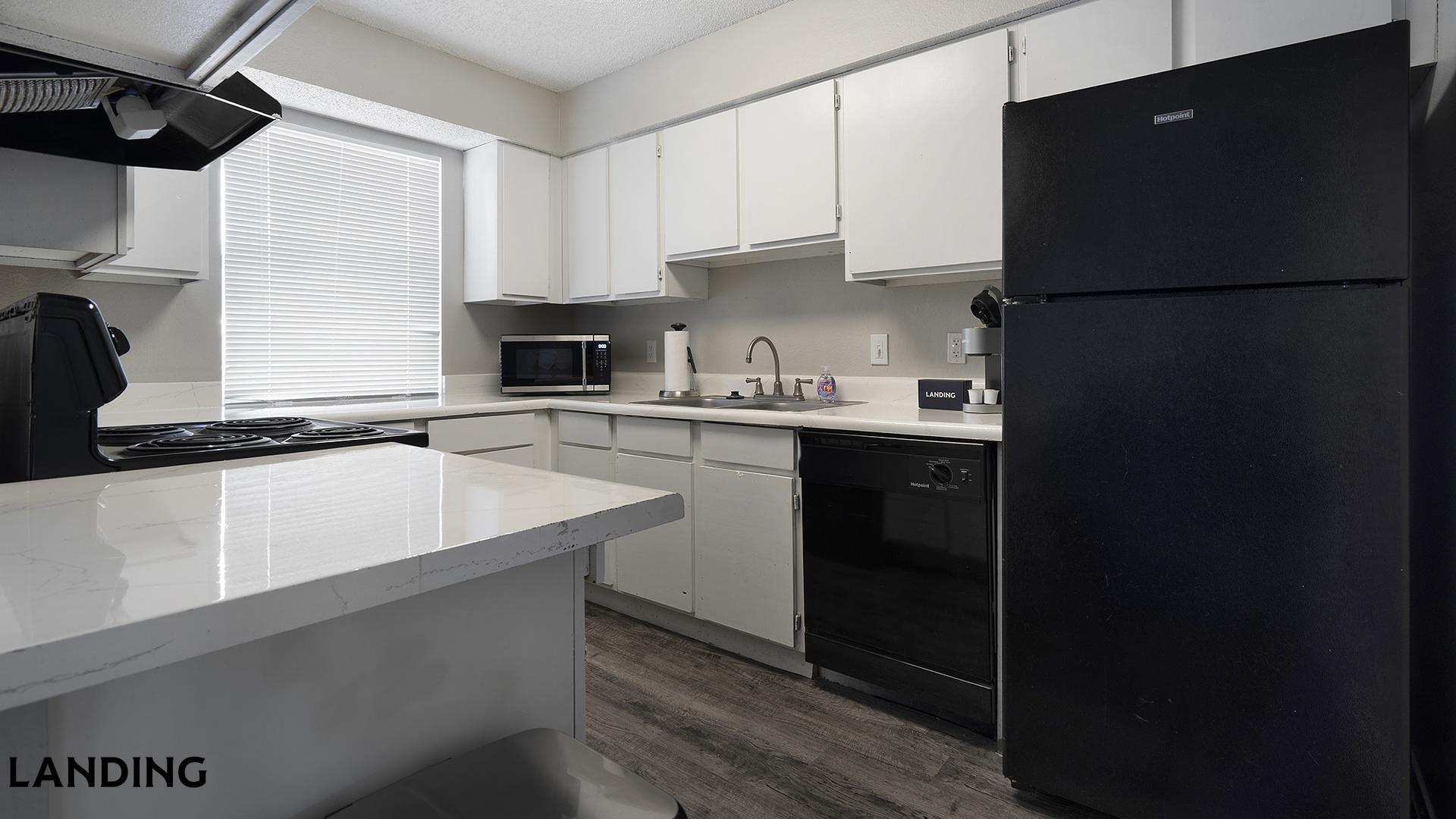 Building Photo - 130 Camino De Oro