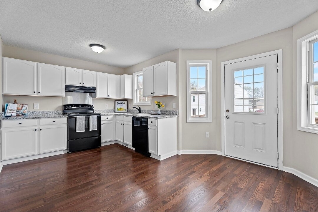 Building Photo - 109 Doves Mount Cir