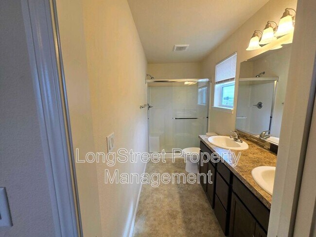 Building Photo - 4437 Creel Ave