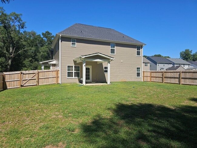 Building Photo - NEW LISTING!!!!