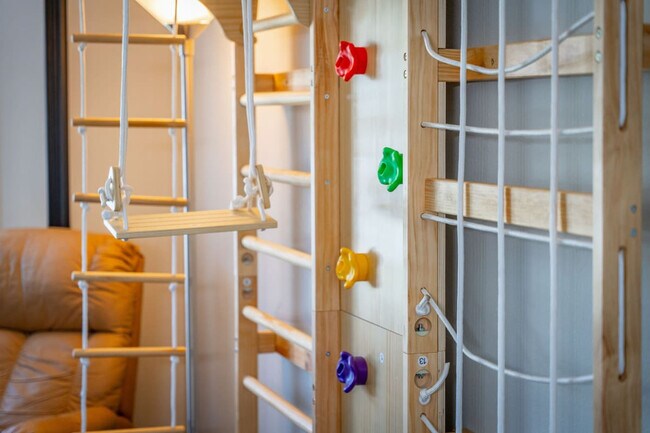 Building Photo - 14350 Ghost Rider Dr