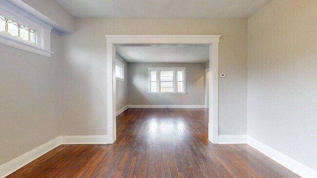 Building Photo - 3001 Denison Ave