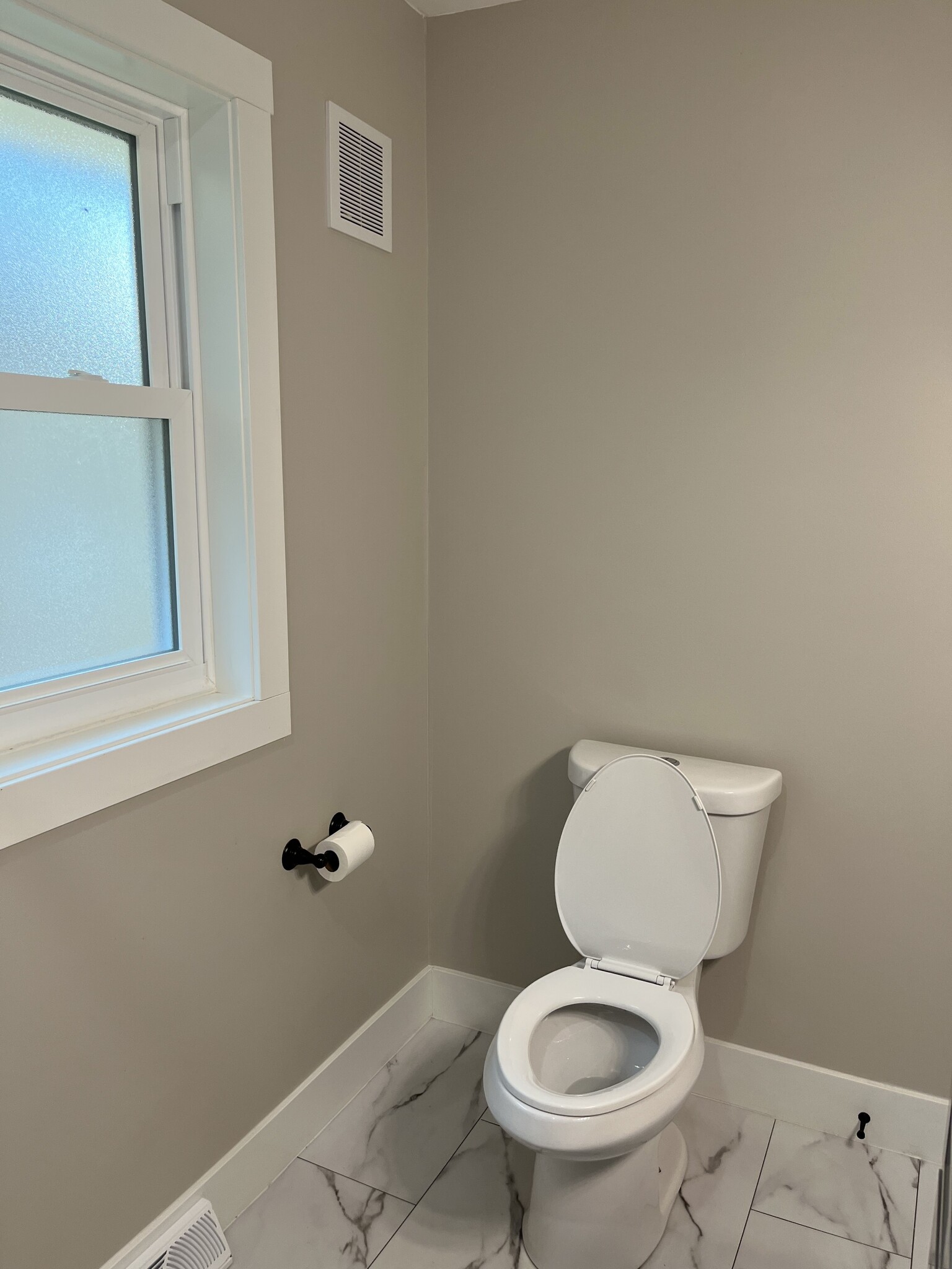 Building Photo - 1320 Fairlawn Ave