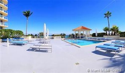 Building Photo - 7330 Ocean Terrace