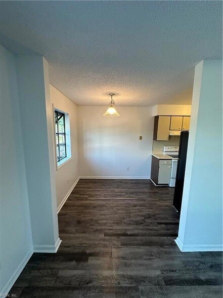 Building Photo - 4789 Dadson Ct