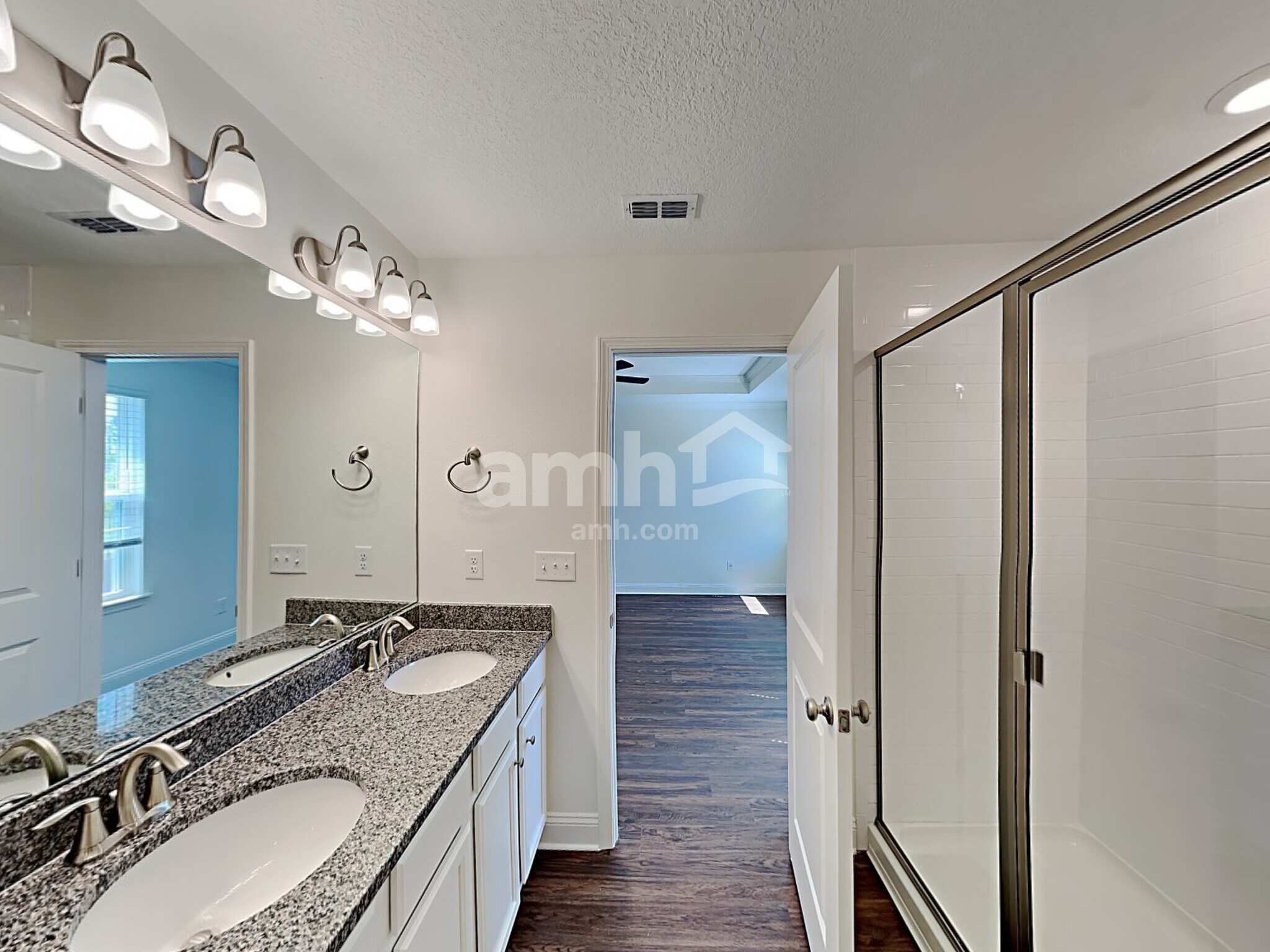 Building Photo - 94 Carlitos Way