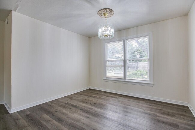 Building Photo - Very nice 3 bedroom home in Santa Rita AVAILABLE NOW!