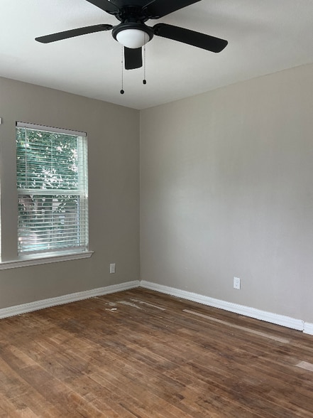 Building Photo - 1709 Nelva St