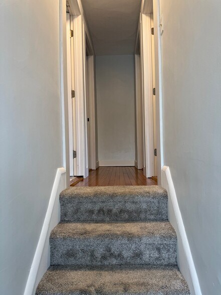 Building Photo - 742 Griswold St
