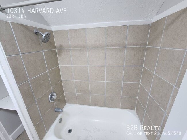 Building Photo - 10314 Harvard Ave