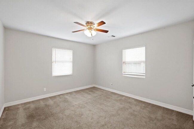 Building Photo - 12424 Yancy Dr