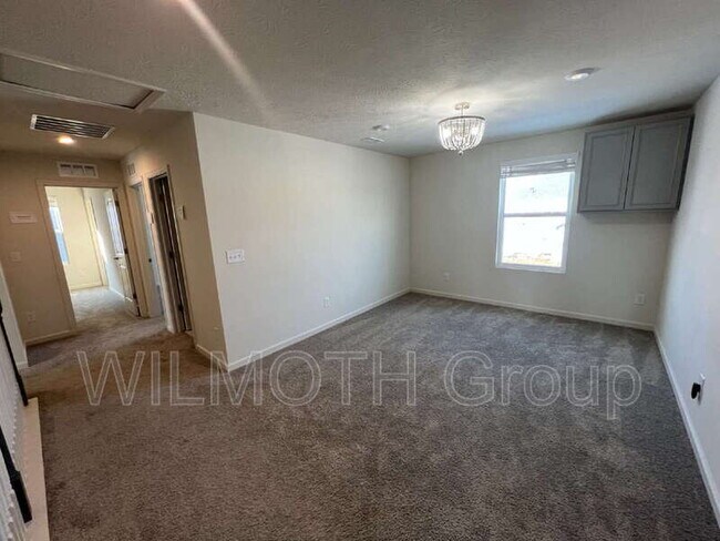 Building Photo - 5374 Noble Crossing Pkwy W