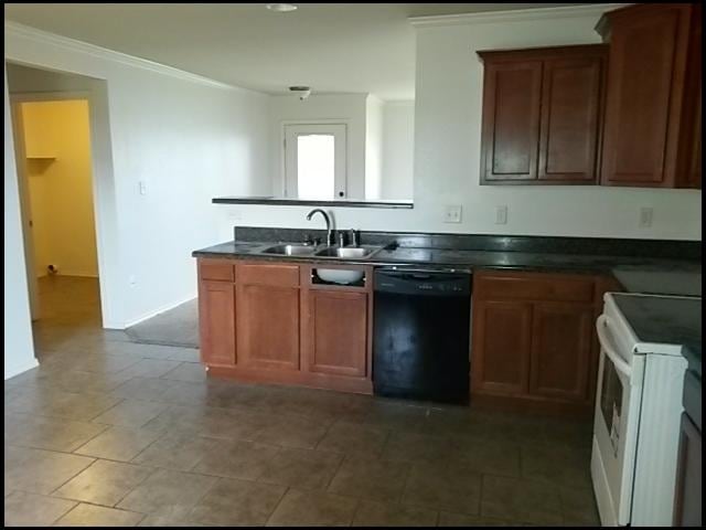 Building Photo - 1101 Yarrow Dr