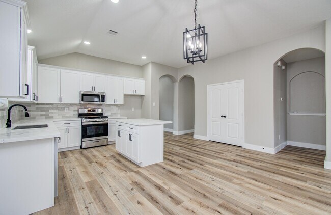 Building Photo - 4506 Knights Ct