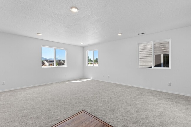 Building Photo - Beautiful Home in Post Falls!