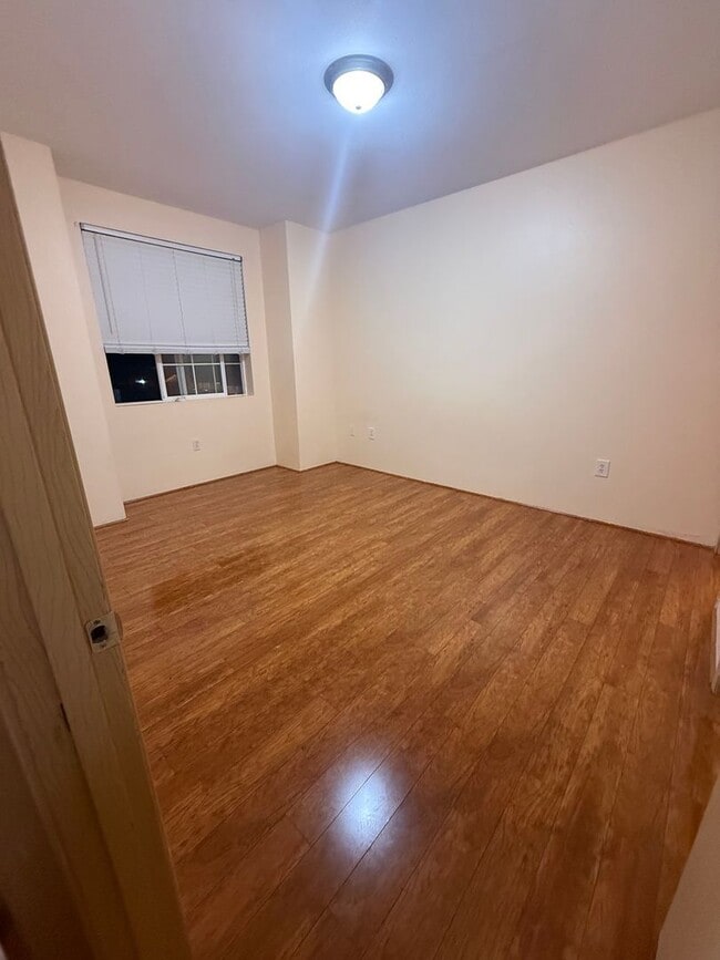 Building Photo - 2800 SE 8th St