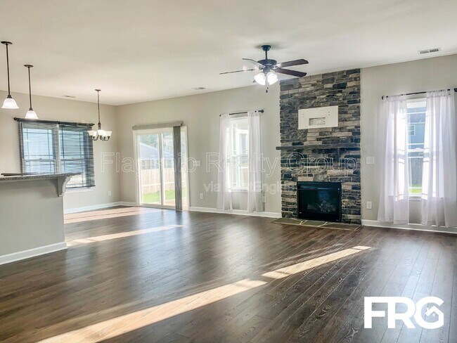 Building Photo - 230 Planters Ridge Dr