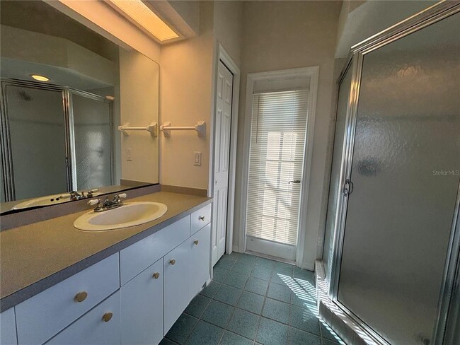 Building Photo - 3921 Talah Dr