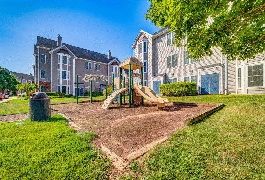 Building Photo - 20447 Chesapeake Sq