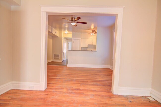 Building Photo - 3139 Halliday Ave