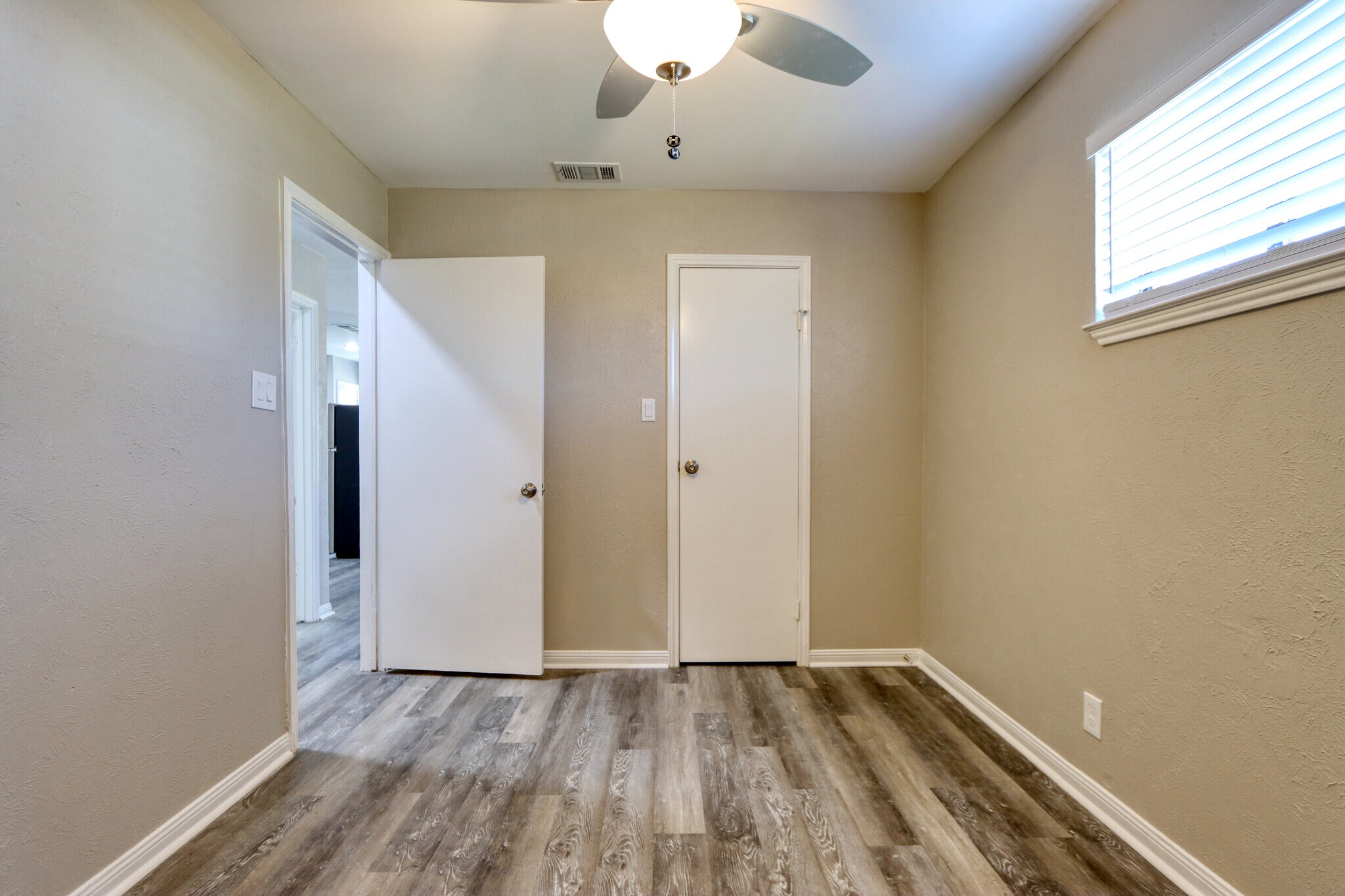 Building Photo - 2113 Interurban Blvd