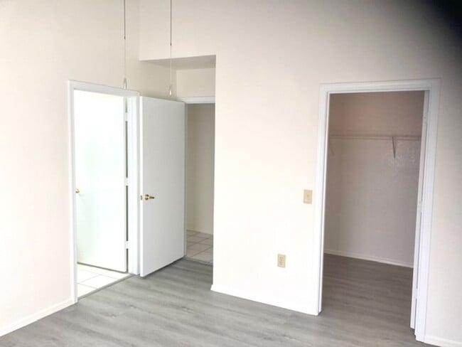 Building Photo - Newly Renovated Sun City Summerlin Home 55+