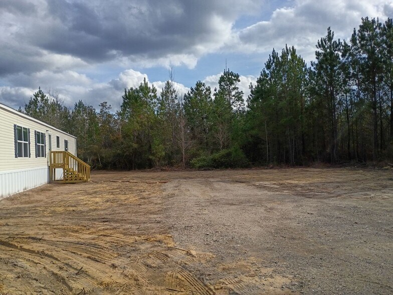 Building Photo - 785 Sandridge Rd