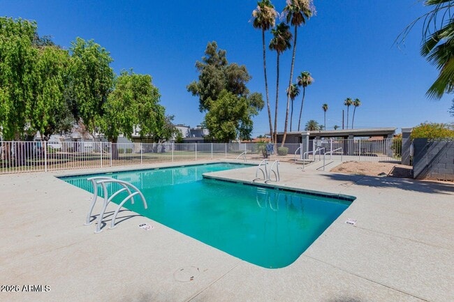 Building Photo - 6629 N 27th Ave