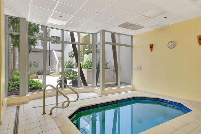 Building Photo - 1830 Radius Dr