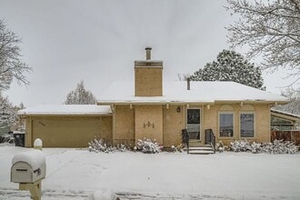Building Photo - 1109 Panorama Dr