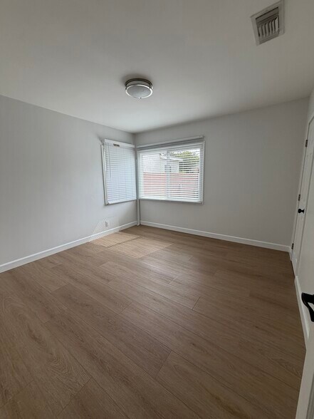 Building Photo - 1220 Felbar Ave