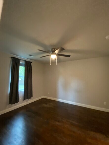 Building Photo - 106 Beech St