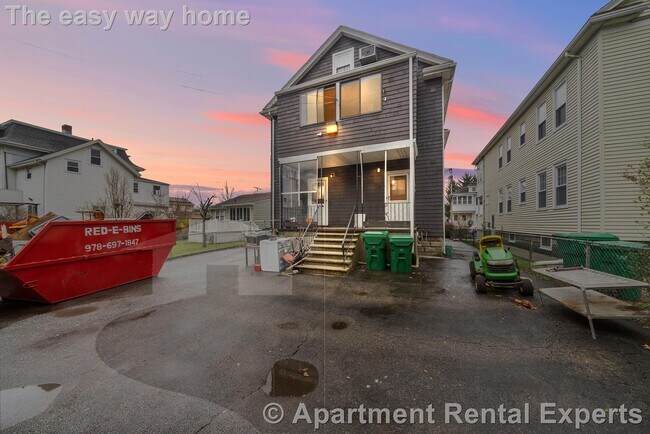 Building Photo - 9 Stearns Ave