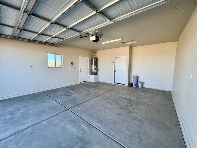 Building Photo - Come Check Out this Beautiful 2025 New Build!!!! *MOVE IN SPECIAL, $500 OFF OF THE FIRST MONTH RENT*