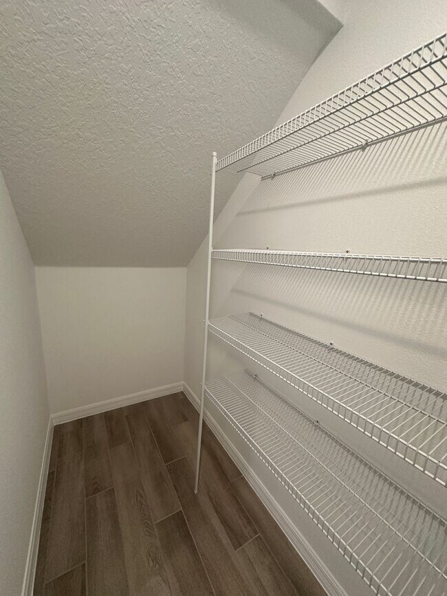 Building Photo - Stunning newly built 3/2.5 Town Home in St...