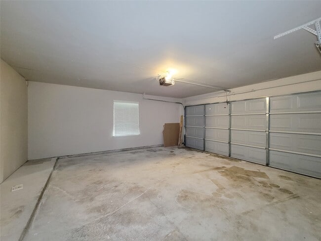 Building Photo - 3735 Hickory Knob Dr