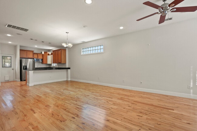 Building Photo - 5219 Richard Ave