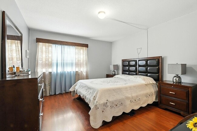 Building Photo - 1532 Prairie Grove Dr