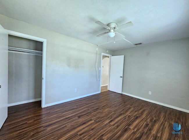 Building Photo - Beautiful 2 Bedrooms 1 Bathroom Home for R...