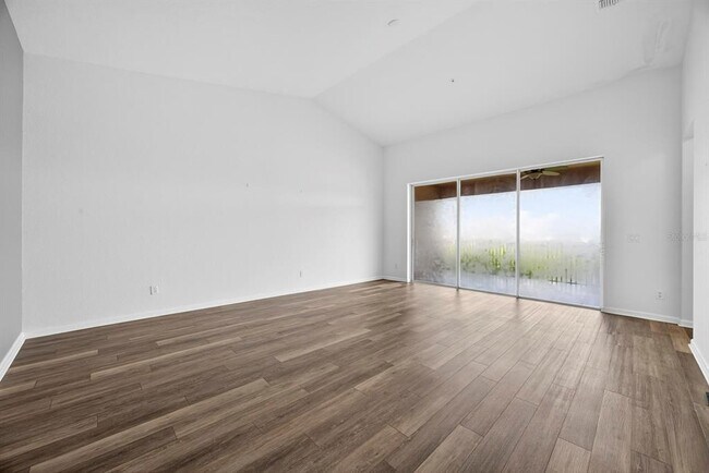 Building Photo - 8327 Fontera Dr