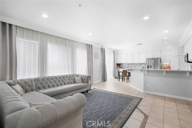 Building Photo - 12134 Vía Santa Marta