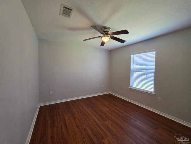 Building Photo - 5574 Peach Dr