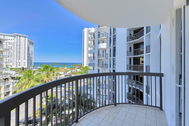 Building Photo - 1361 S Ocean Blvd