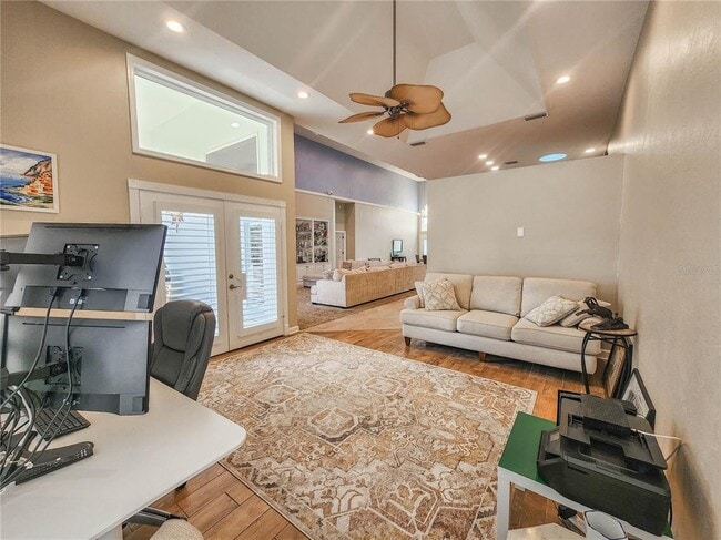 Building Photo - 1 Bay Pointe Dr