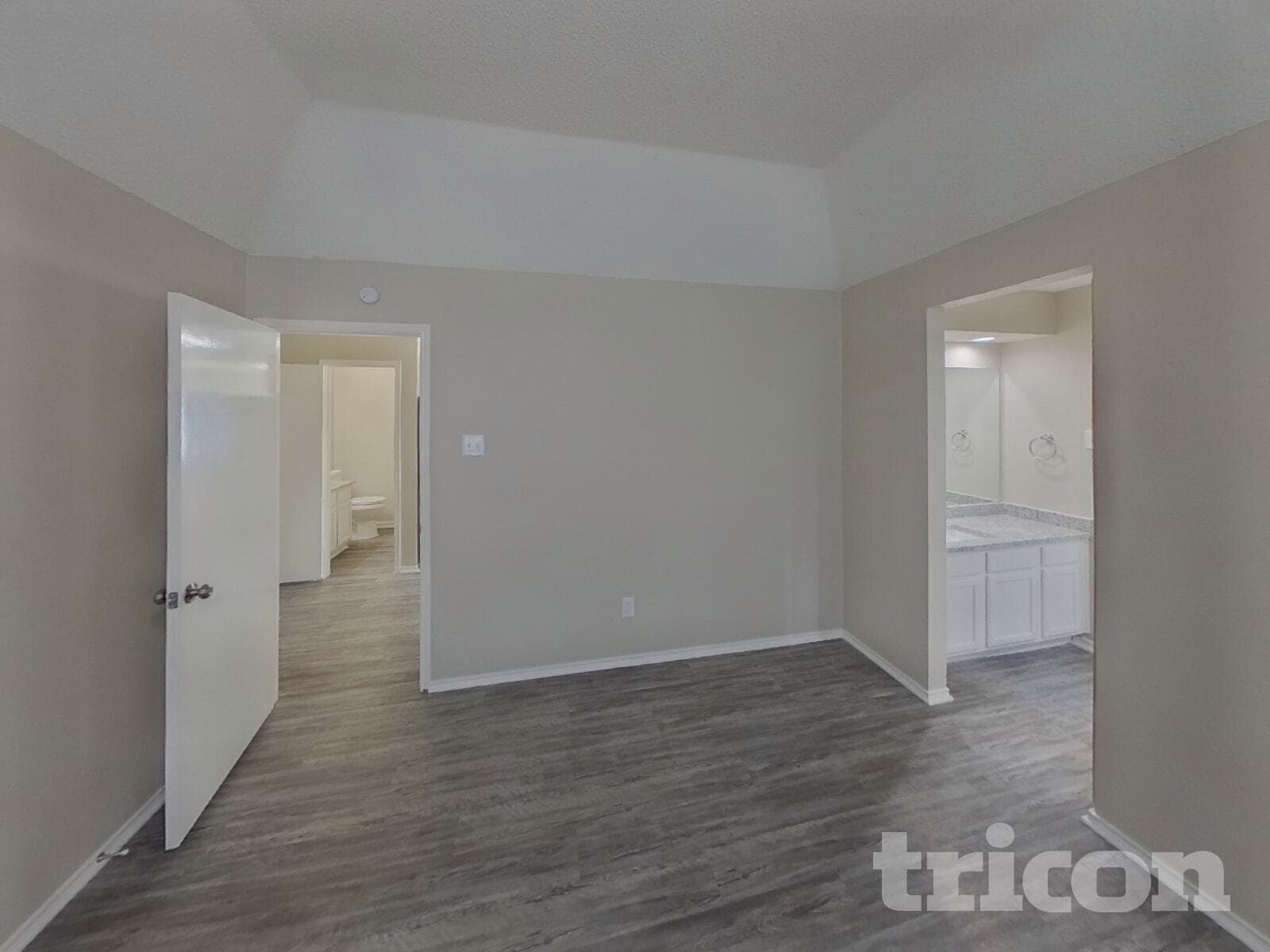 Building Photo - 8406 Americas Cup