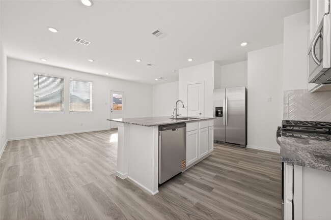 Building Photo - 7554 Linda Lk Ct