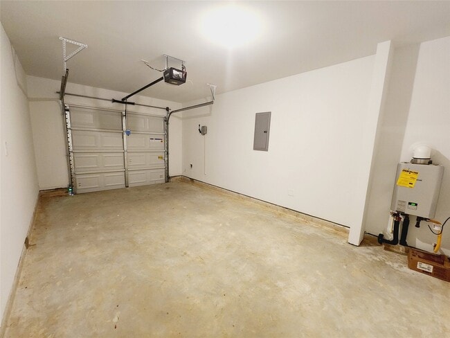 Building Photo - 6043 Canyon Dawn Dr
