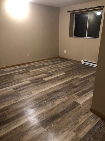 Building Photo - 226 W 33rd St