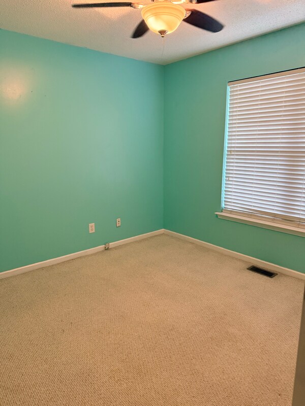 Building Photo - 2011 Taylor Rd