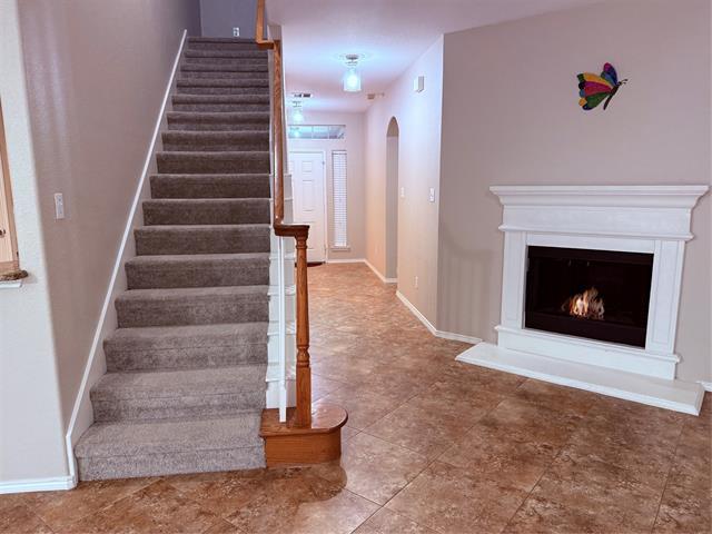 Building Photo - 8433 Nicholson Dr